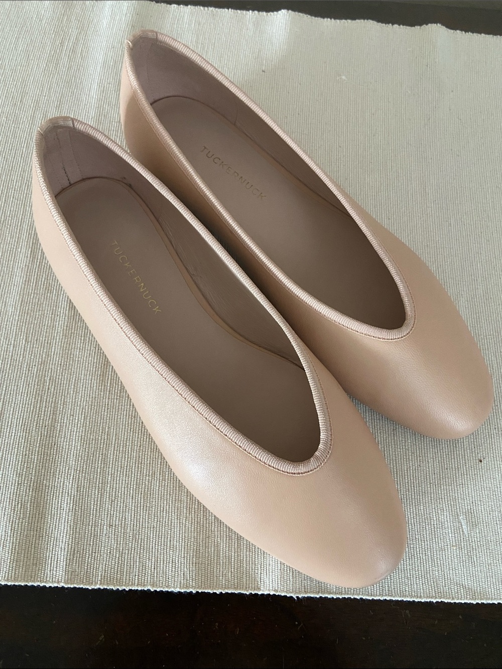 Tuckernuck Ballet Pink Leather Nina Flats Nude Size 7 - Picture 4 of 10